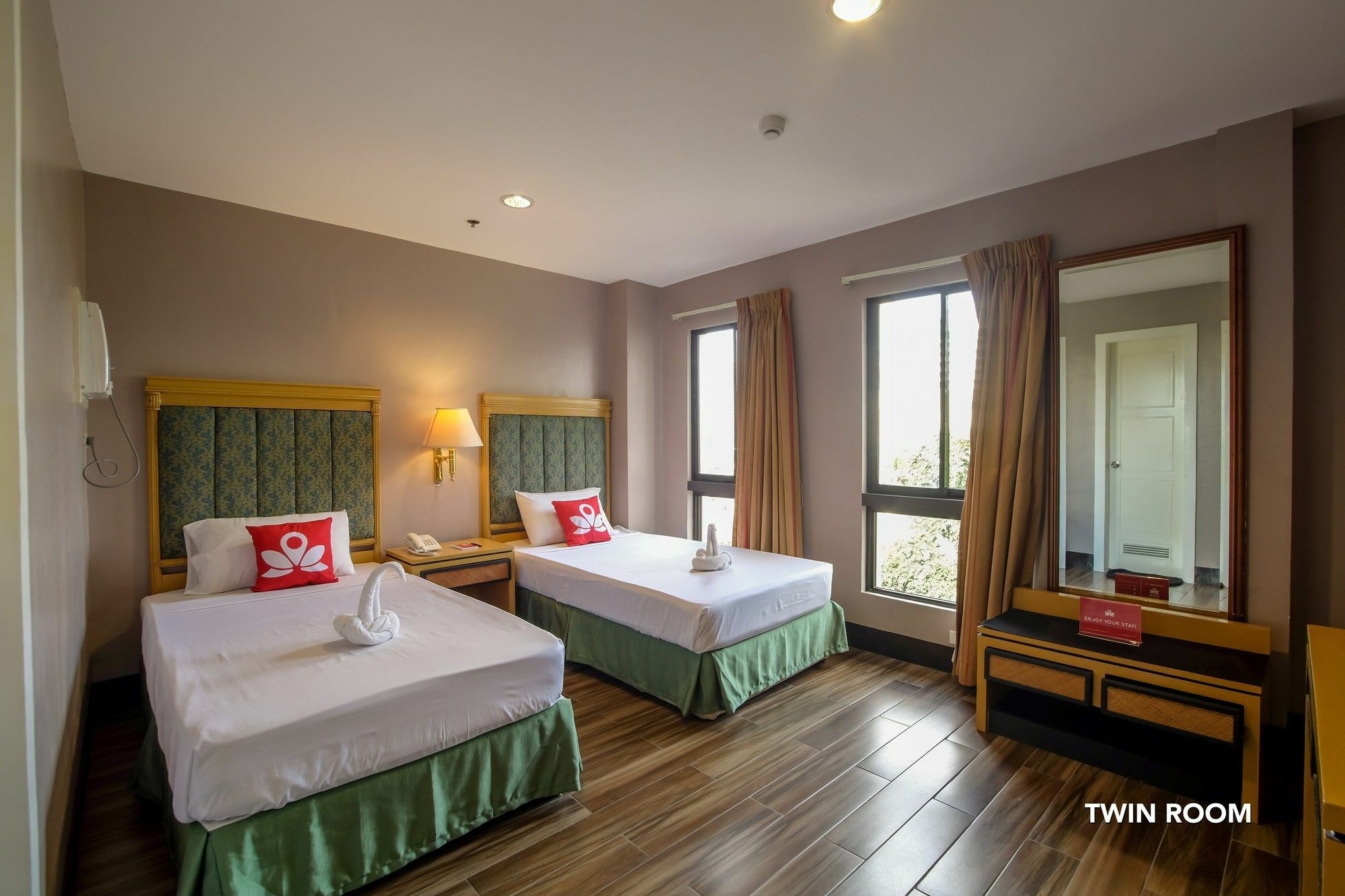 Zen Rooms Del Pilar Malate Manila Bagian luar foto